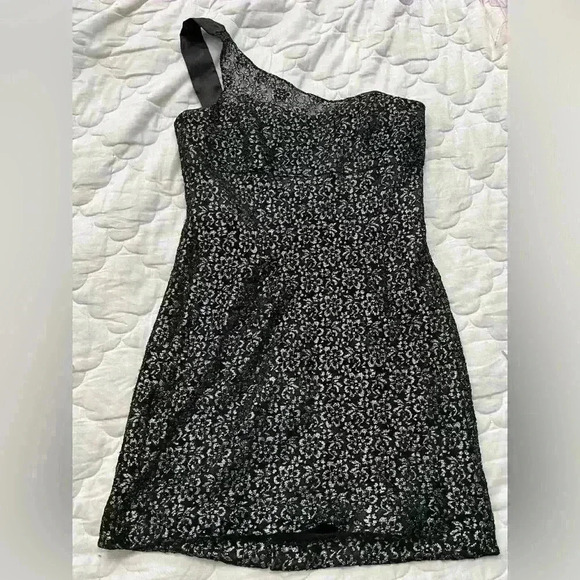 Betsy Johnson  One Shoulder Dress Size 10 - Picture 3 of 11